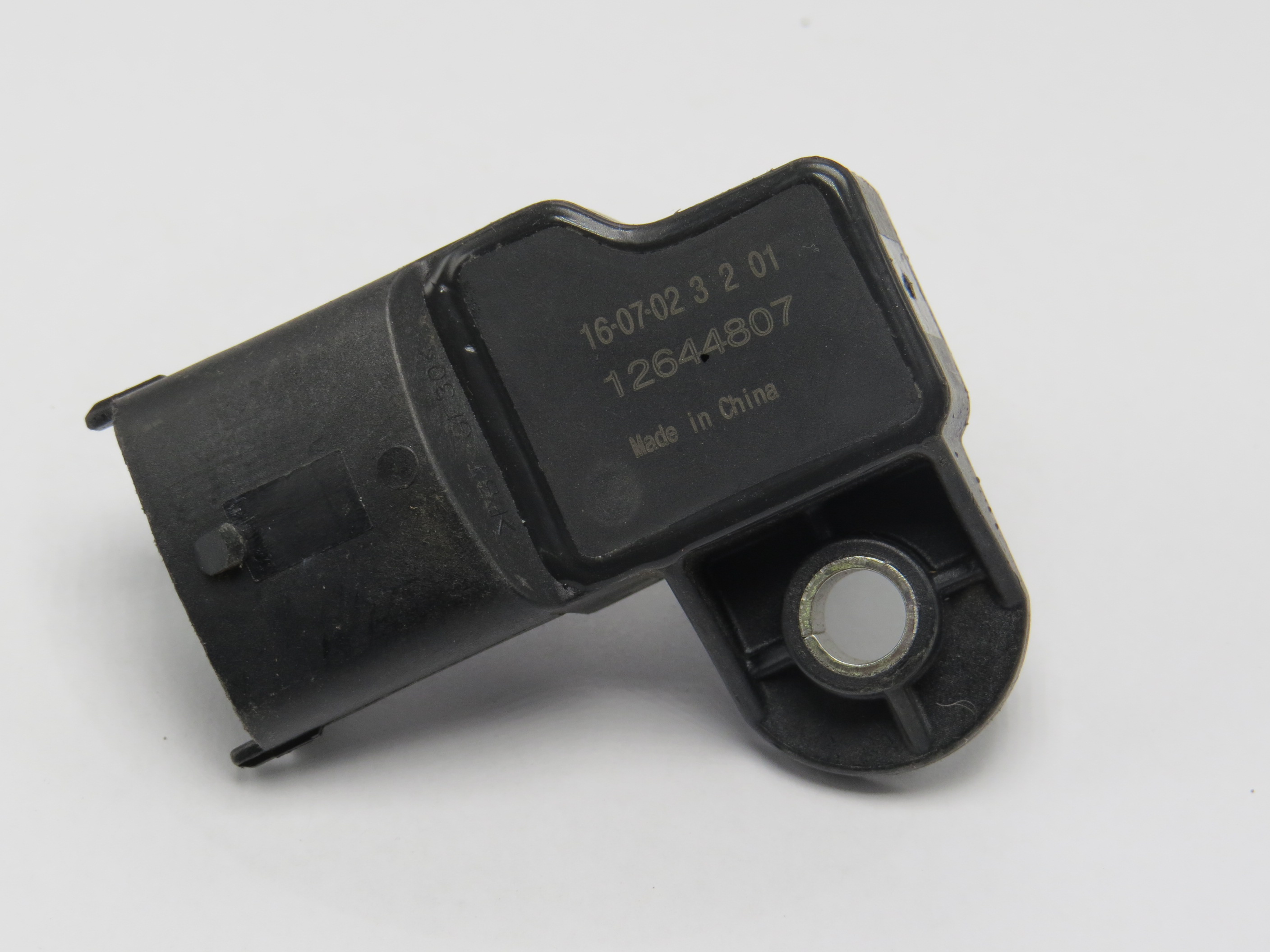 BY-0033      12644807